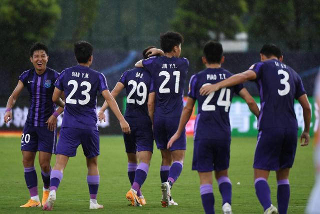 巴萨计划明夏签下哲凯赖什 作为莱万的理想接班人