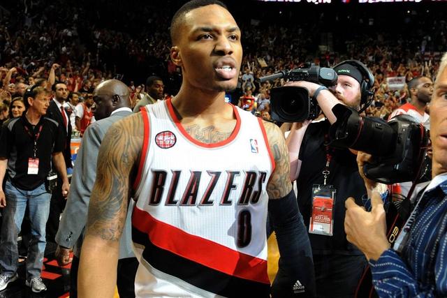 英超历史节礼日进球榜：凯恩7场10球居首