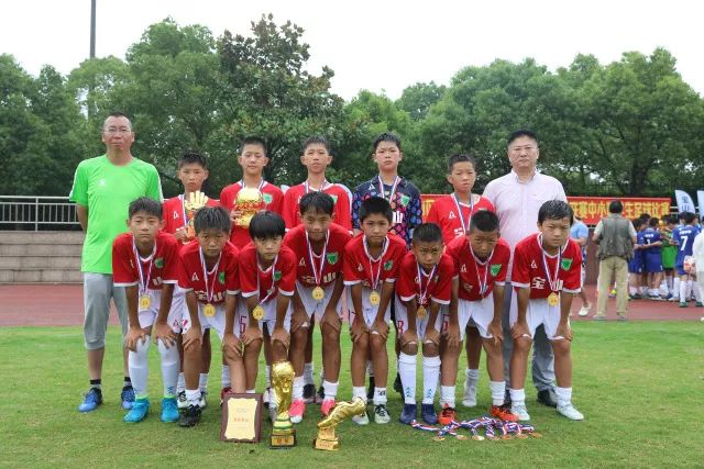 阿丘尔23+13赵柏清19+8 同曦逆转送天津14连败